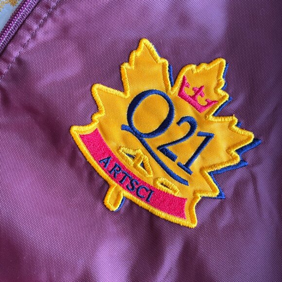 QUEENS graduate bomber jacket '21 - Picture 2 of 5